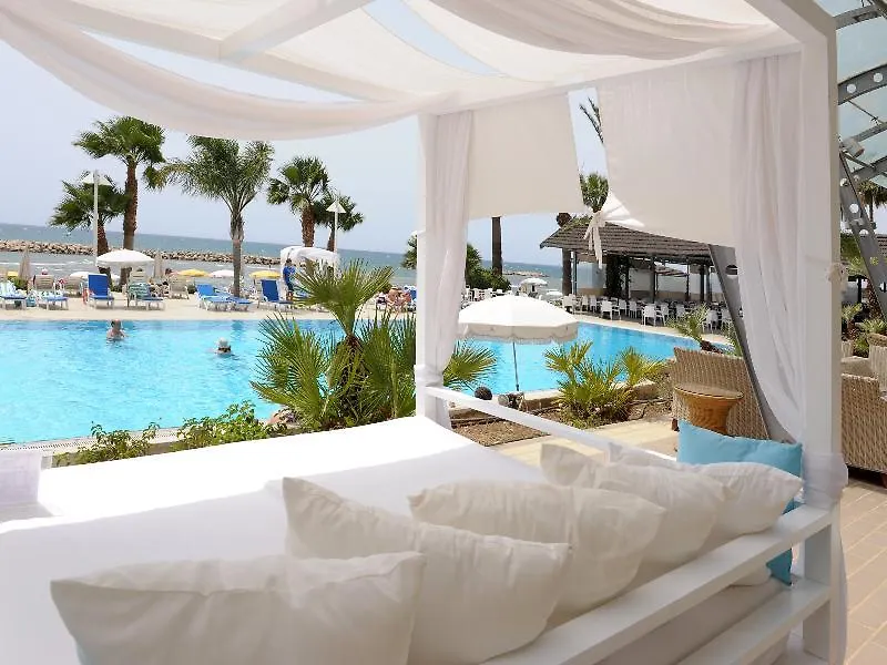 Palm Beach Hotel & Bungalows 라르나카