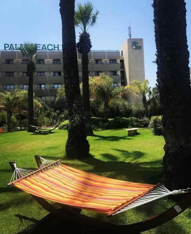 Palm Beach Hotel & Bungalows 라르나카 4*,  키프로스