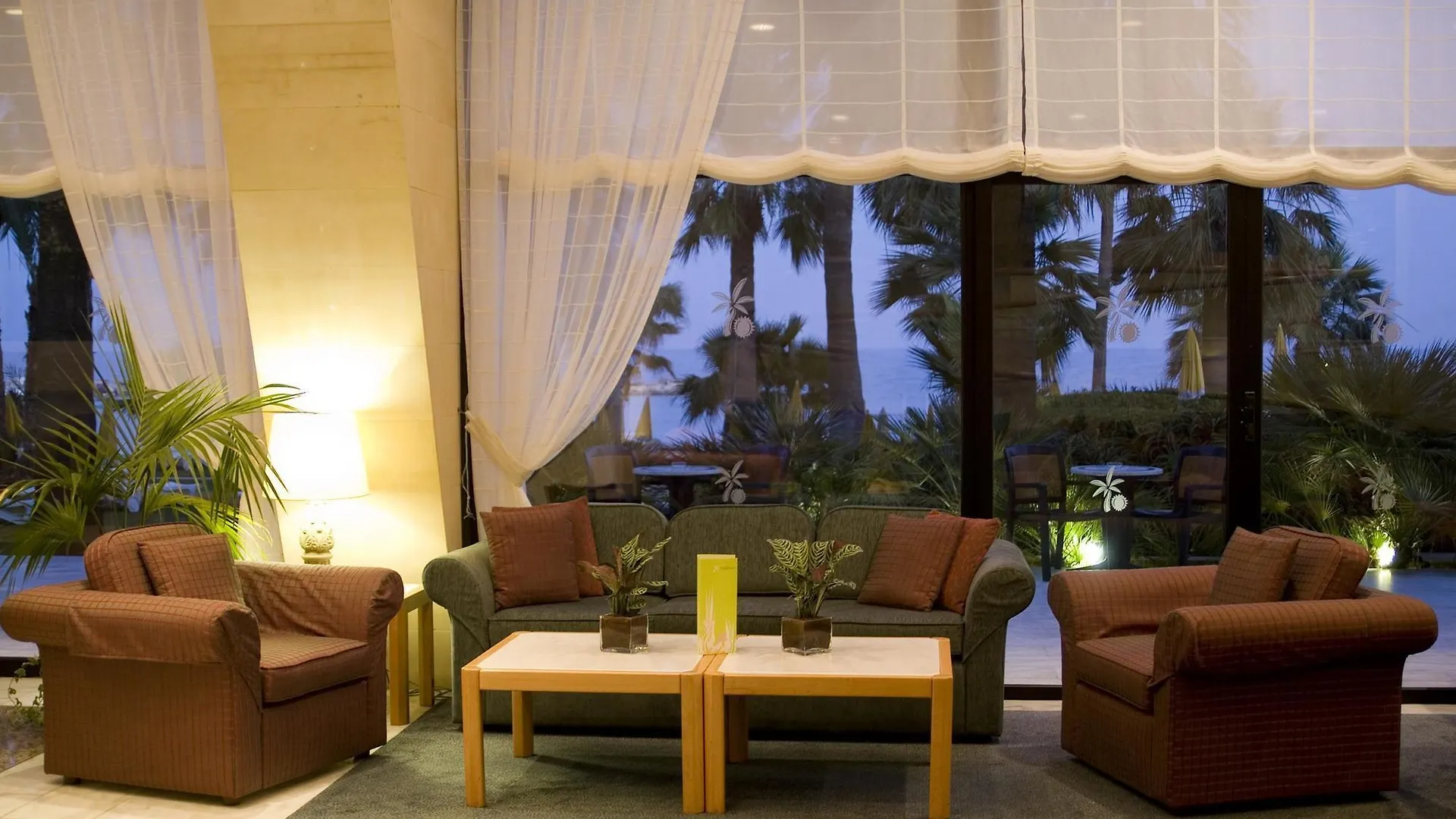 Palm Beach Hotel & Bungalows Larnaca 4*,