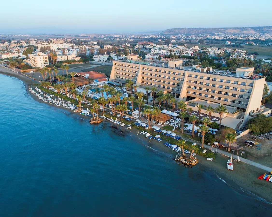 Palm Beach Hotel & Bungalows 라르나카 4*,