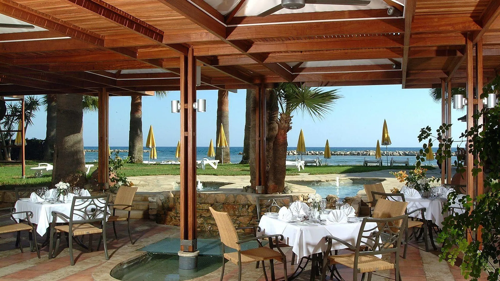 리조트 Palm Beach Hotel & Bungalows 라르나카