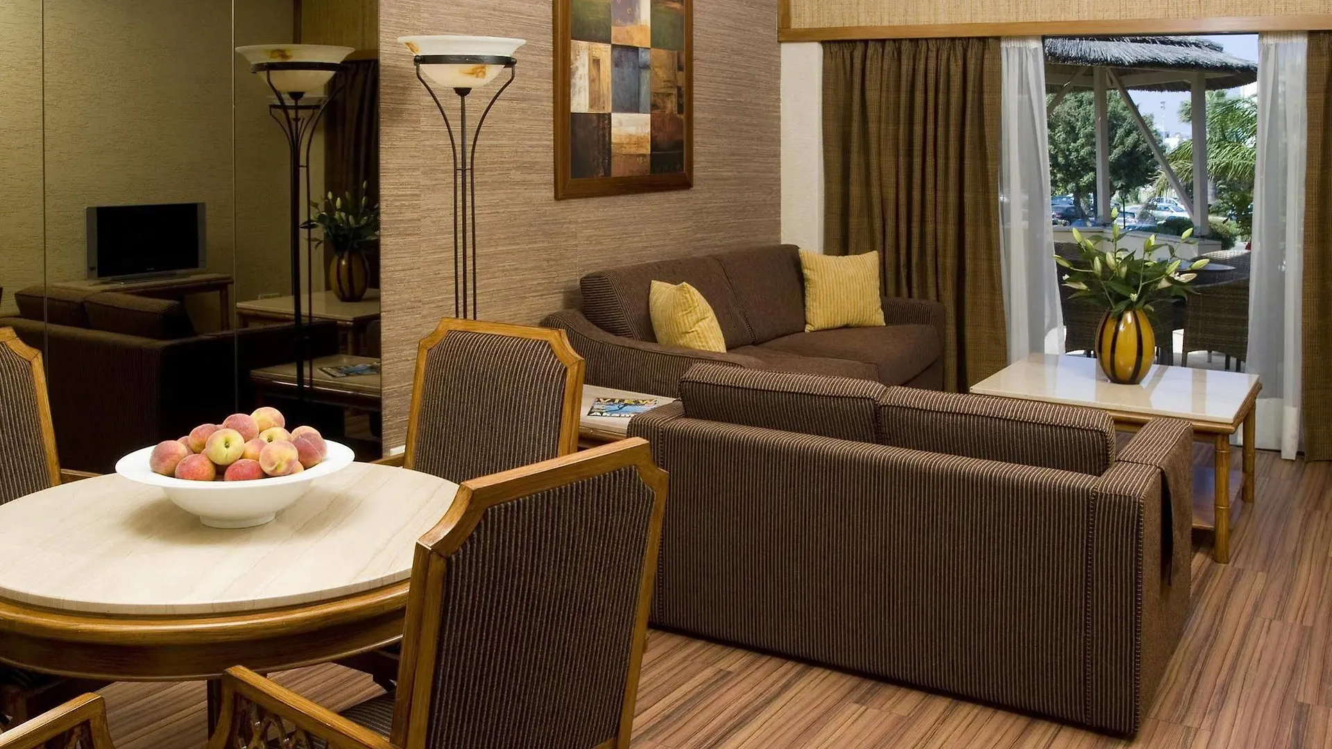 Palm Beach Hotel & Bungalows 拉纳卡