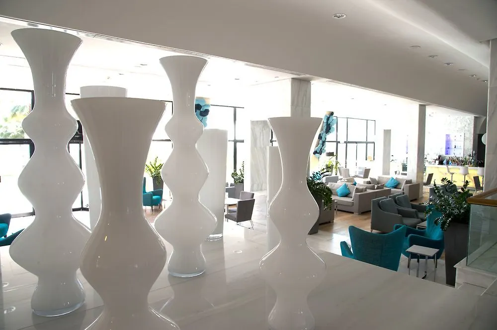 Palm Beach Hotel & Bungalows Larnaca 4*,